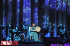 Мелекханум Эйюбова представила юбилейный концерт "Ангел, спустившийся с небес"  (фотосессия)