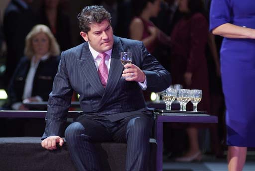 Авяз Абдуллаев с успехом выступил во Франции (фотосессия)