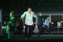 Авяз Абдуллаев с успехом выступил во Франции (фотосессия)