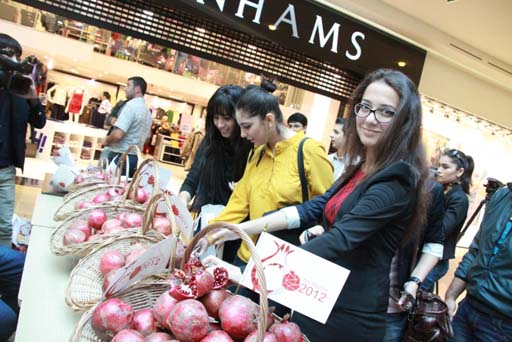 В Азербайджане проходит традиционный Фестиваль граната (фото)