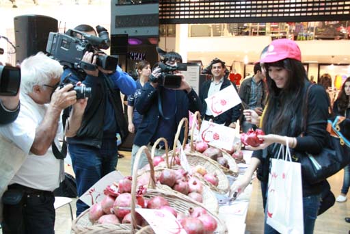 В Азербайджане проходит традиционный Фестиваль граната (фото)