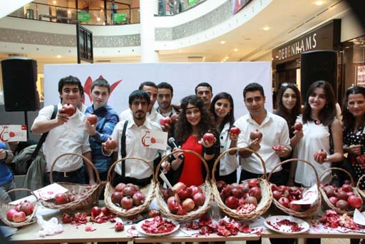 В Азербайджане проходит традиционный Фестиваль граната (фото)