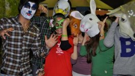 В Баку состоялся эко-маскарад, посвященный "Зеленому фестивалю 2012" (фотосессия)
