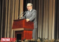 Баку - мой дом - директор Международного института театра (фото)