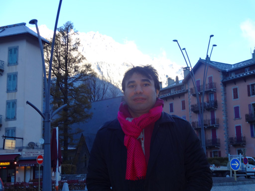 Рафаэль Гаджиев совершил первое гастрольное турне по Европе (фотосессия)