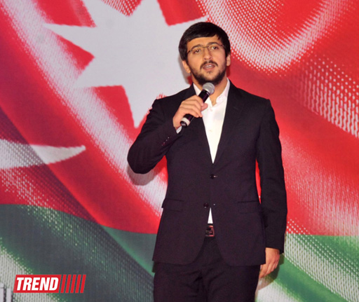 Фестиваль в Баку, посвященный Дню государственного флага (фотосессия)