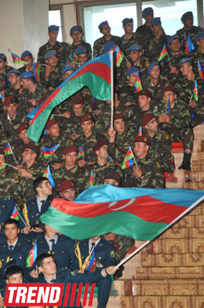 Фестиваль в Баку, посвященный Дню государственного флага (фотосессия)