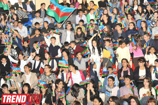 Фестиваль в Баку, посвященный Дню государственного флага (фотосессия)