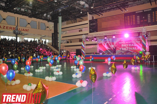 Фестиваль в Баку, посвященный Дню государственного флага (фотосессия)