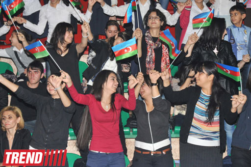 Фестиваль в Баку, посвященный Дню государственного флага (фотосессия)