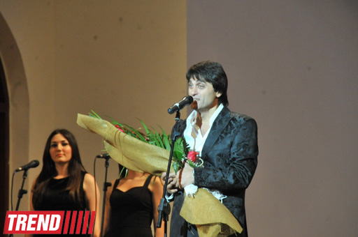 Сархан Сархан отметил юбилей в Баку и спел с Поладом Бюльбюльоглу (фото)