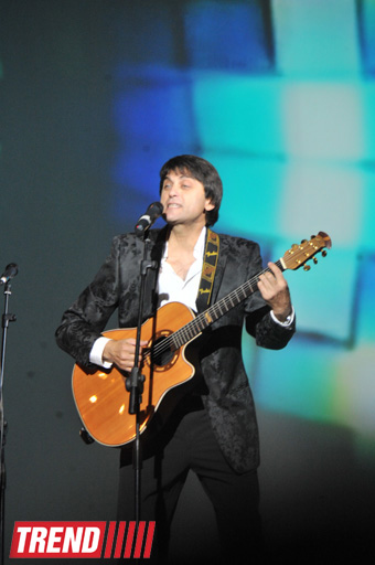 Сархан Сархан отметил юбилей в Баку и спел с Поладом Бюльбюльоглу (фото)