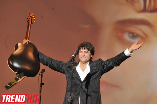 Сархан Сархан отметил юбилей в Баку и спел с Поладом Бюльбюльоглу (фото)