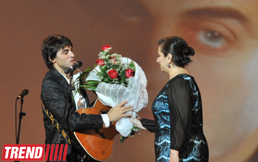 Сархан Сархан отметил юбилей в Баку и спел с Поладом Бюльбюльоглу (фото)