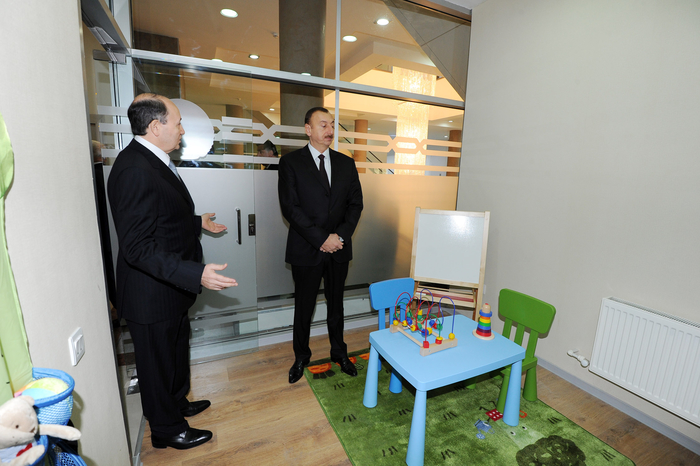 Президент Азербайджана принял участие в открытии нового здания Ясамальского районного суда (ФОТО)