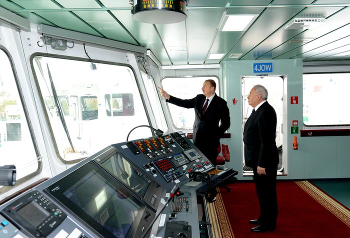 Президент Азербайджана принял участие в церемонии ввода в эксплуатацию паромов "Балакен" и "Барда" (ФОТО)
