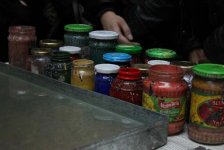 В Баку представлена арт-терапия "Древнее искусство эбру и шепот рисунков" (фотосессия)