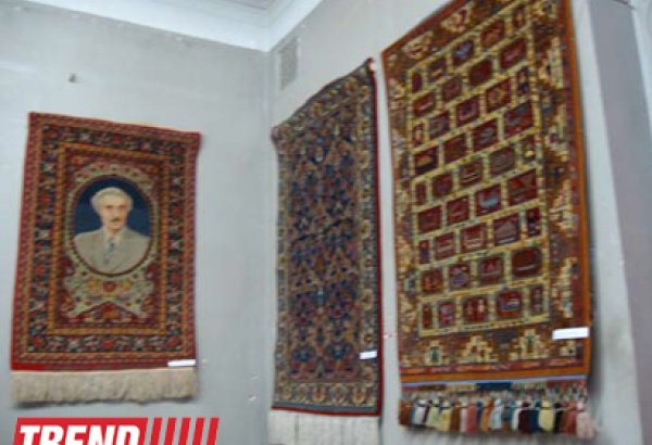 В Баку отметили день рождения мастера ковра Лятифа Керимова (фото)