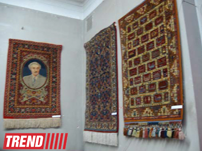 В Баку отметили день рождения мастера ковра Лятифа Керимова (фото)