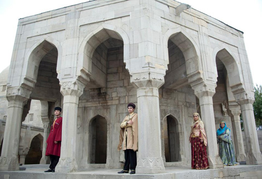 В Баку в Международном центре мугама презентован проект "Полюбивший Тебя найдет спасение" (фото)