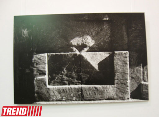 В Баку открылась выставка Шаина Гусейнова "Без названия" (фотосессия)