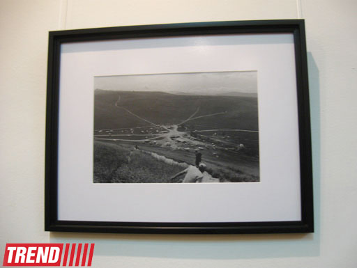 В Баку открылась выставка Шаина Гусейнова "Без названия" (фотосессия)