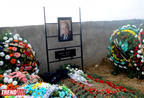 Яшар Нури похоронен во Второй Аллее почетного захоронения в Баку (фото)