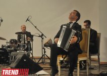 В Баку состоялся концерт в поддержку телеведущего Гаджи Нурана Гусейнова (фотосессия)