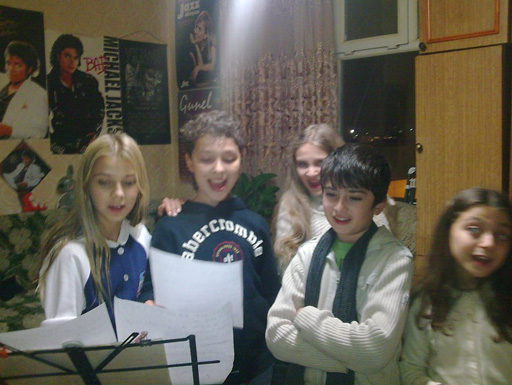 Первые фото азербайджанских участников детского "Евровидения" в Амстердаме (фотосессия)