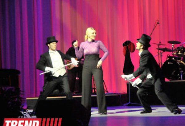 Анмари представила в Баку замечательный концерт "Sarı Gəlin": "Mən sizi çox sevirəm" (фотосессия)