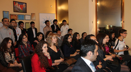 Азербайджанская молодежь провела в Украине мероприятие "Не дай СПИДу шанс" (фото)