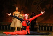 Бакинский зритель очень чуткий и доброжелательный - народная артистка России Мария Аллаш (фото)