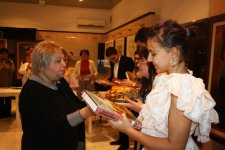 В Баку прошел интерактивный урок по произведению Л.Н. Толстого "Война и мир" (фото)