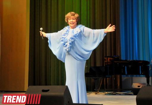 Эдита Пьеха о помолодевшем Баку и мистических цифрах в ее жизни - интервью (фото)