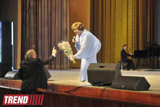 Эдита Пьеха о помолодевшем Баку и мистических цифрах в ее жизни - интервью (фото)