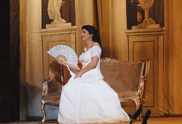 Динара Алиева стала участницей Русского бала в Австрии