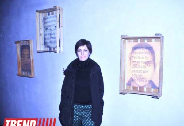 В Баку представлен проект испанской художницы "Осужденный город в пустыне проклятых"  (фото)