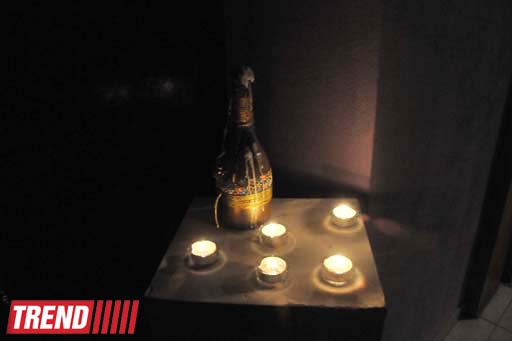 В Баку представлен проект испанской художницы "Осужденный город в пустыне проклятых"  (фото)