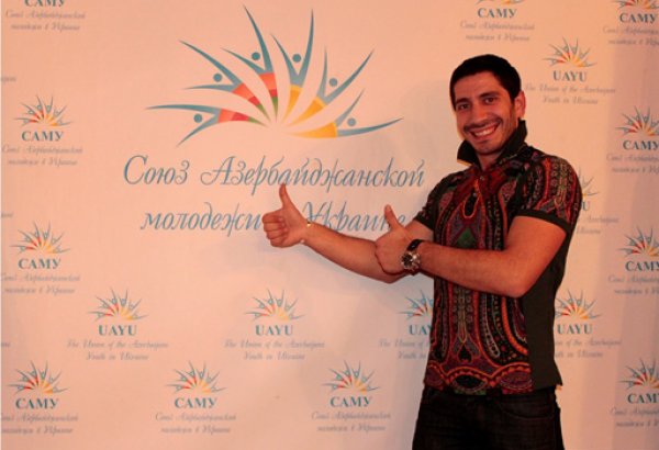 Азербайджанская молодёжь в Киеве провела "самую лучшую встречу" с фотографом (фото)