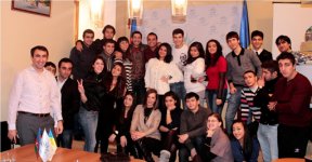 Азербайджанская молодёжь в Киеве провела "самую лучшую встречу" с фотографом (фото)