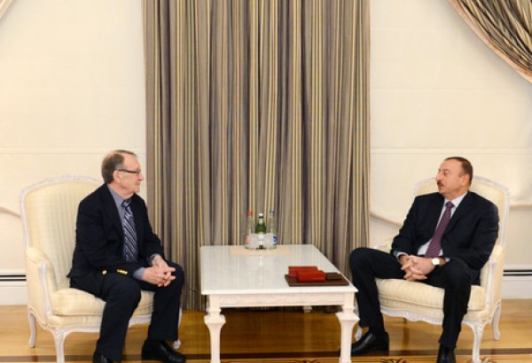 Ильхам Алиев принял советника космической программы Азербайджана (ФОТО)