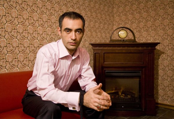 Иногда думаю: "Почему я не такой как все?" - Зираддин Рзаев