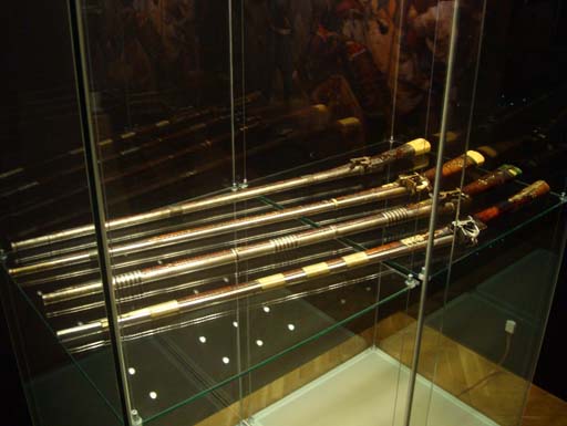 В Чехии представлено азербайджанское искусство – оружие, ковры, посуда (фотосессия)