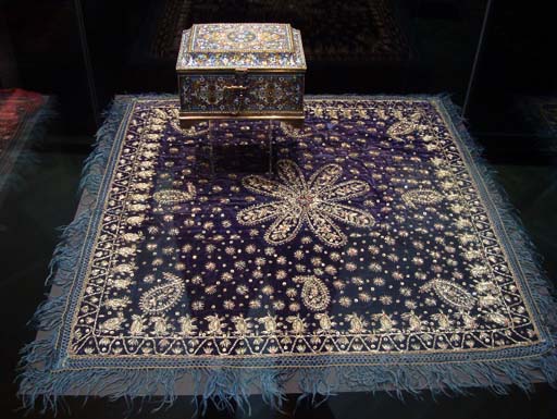 В Чехии представлено азербайджанское искусство – оружие, ковры, посуда (фотосессия)