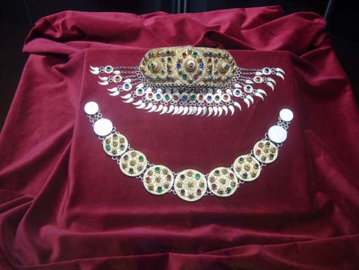 В Чехии представлено азербайджанское искусство – оружие, ковры, посуда (фотосессия)