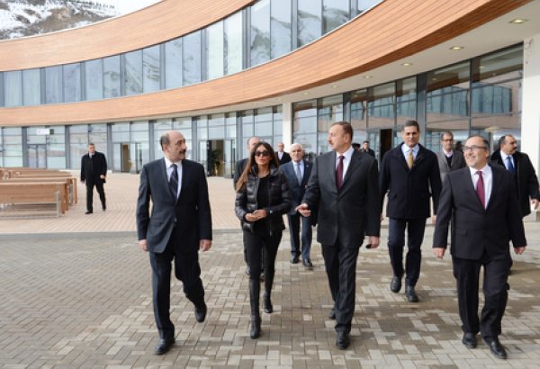 Президент Азербайджана и его супруга приняли участие в открытии в Гусаре отеля «Зирвя» (ФОТО)