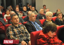 В Баку представлена уникальная книга "Монеты Азербайджана" (фотосессия)
