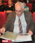 В Баку представлена уникальная книга "Монеты Азербайджана" (фотосессия)