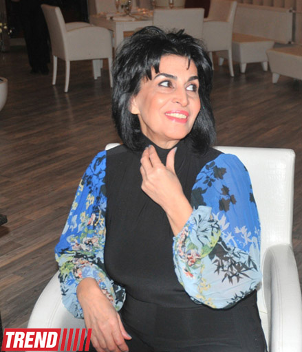 Композитор Ханым  Исмайылгызы во время съемок получила радостное известие – родилась внучка (фото)