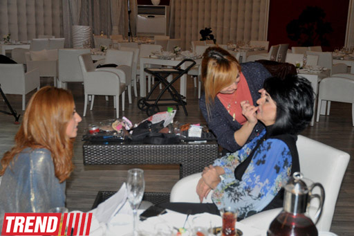 Композитор Ханым  Исмайылгызы во время съемок получила радостное известие – родилась внучка (фото)